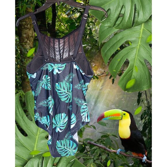 Women's One Piece Swimsuit Size L - Picture 2 of 6